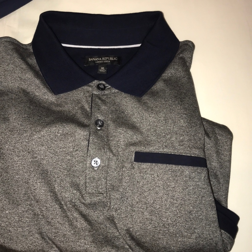 Men’s banana republic “luxury touch” shirt